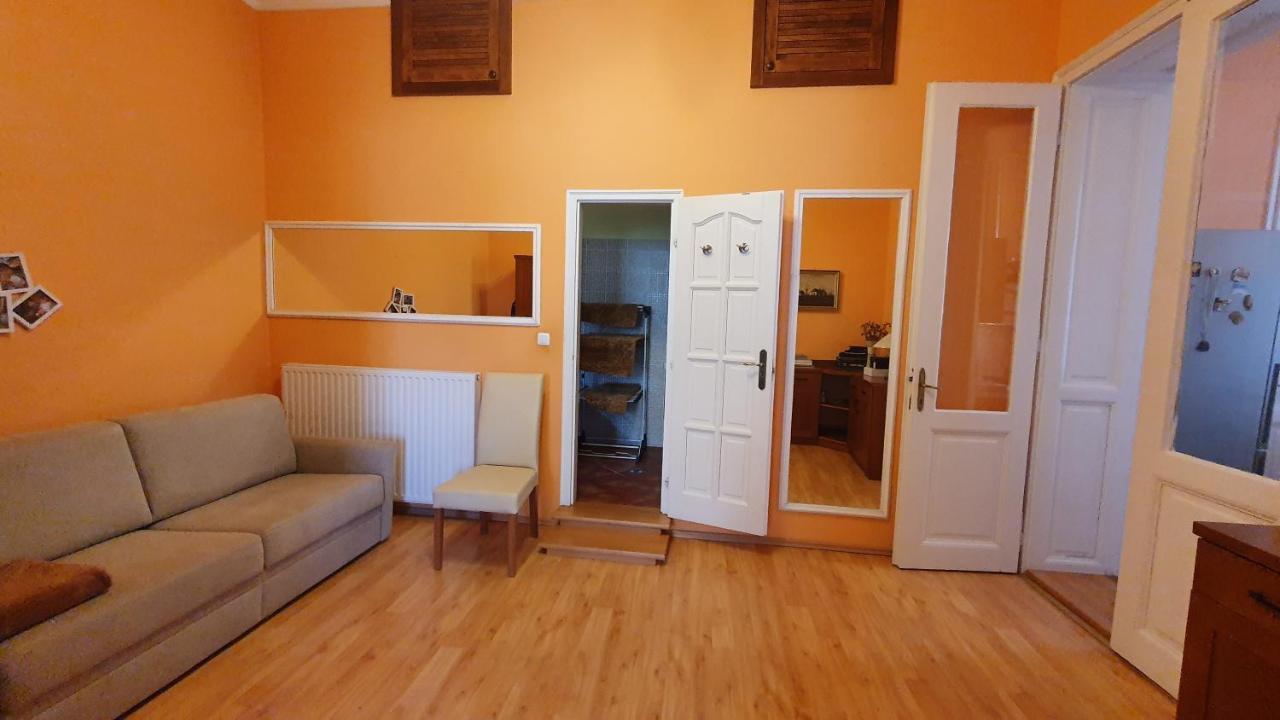 Casa Tajola Lejlighed Kecskemét Eksteriør billede